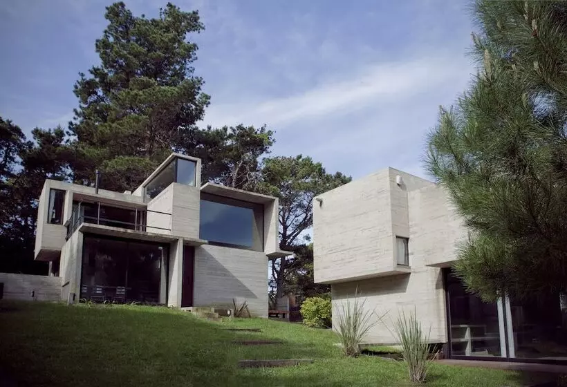 V & D   Casas En Mar Azul