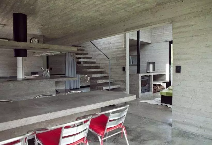 V & D   Casas En Mar Azul