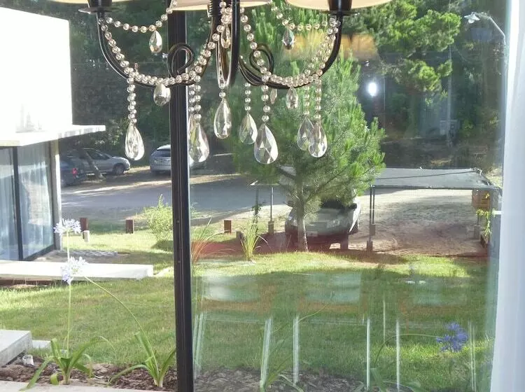 V & D   Casas En Mar Azul