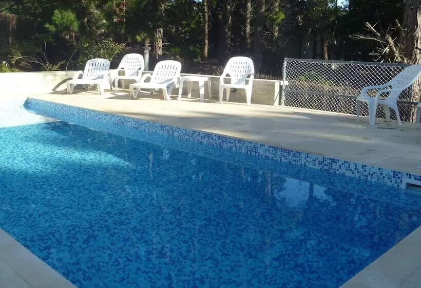 V & D   Casas En Mar Azul