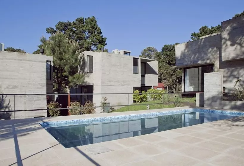 V & D   Casas En Mar Azul