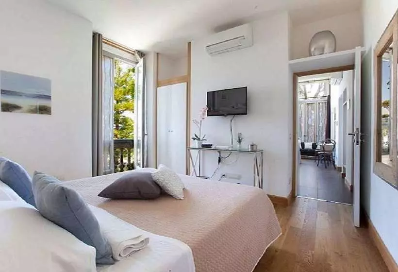 Agora Apartments