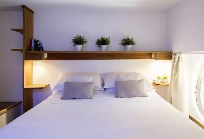Agora Apartments