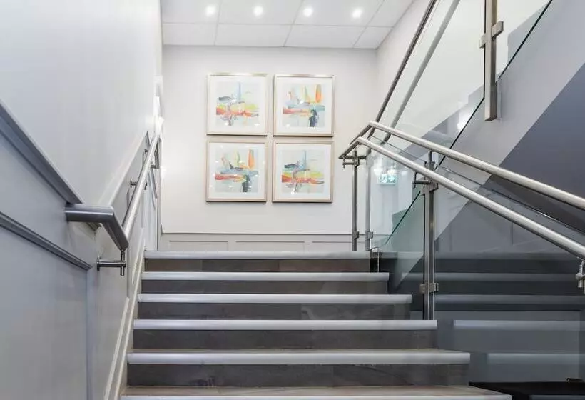 酒店 Adam S Airport Inn