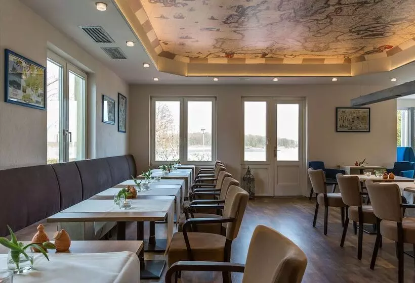 בית מלון כפרי Am Fleesensee