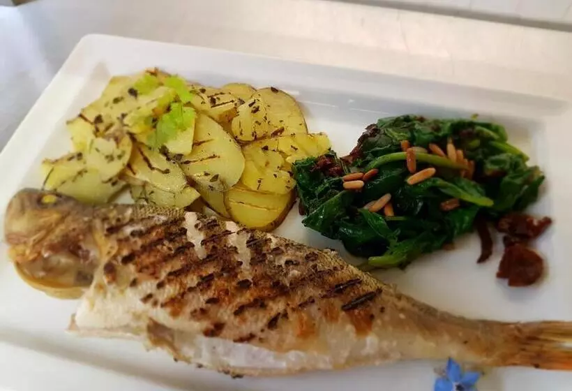 בית מלון כפרי Am Fleesensee