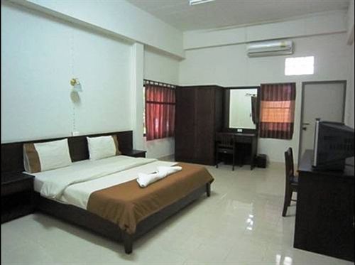 فندق Baan Kyothong Serviced Apartment