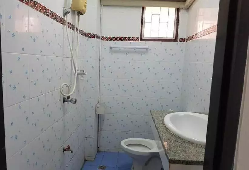 هتل Banwiang Guest House