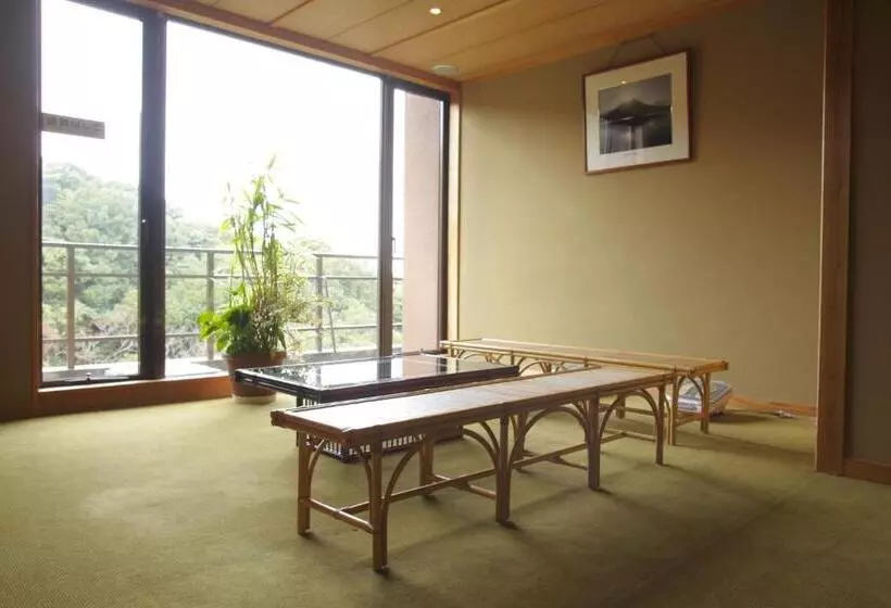 בית מלון כפרי Hanashinsui