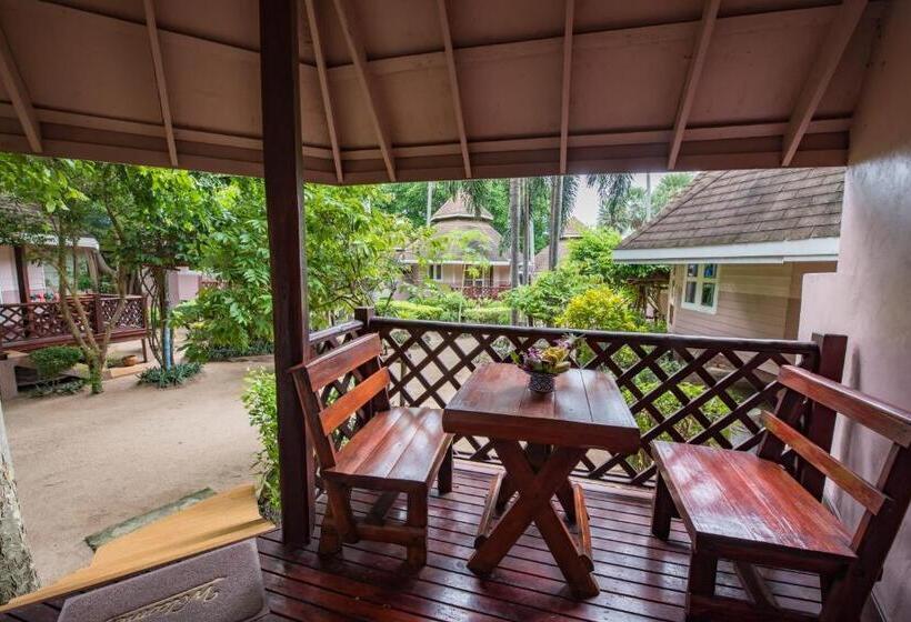 בית מלון כפרי Sairee Seaview Koh Tao   Hostel