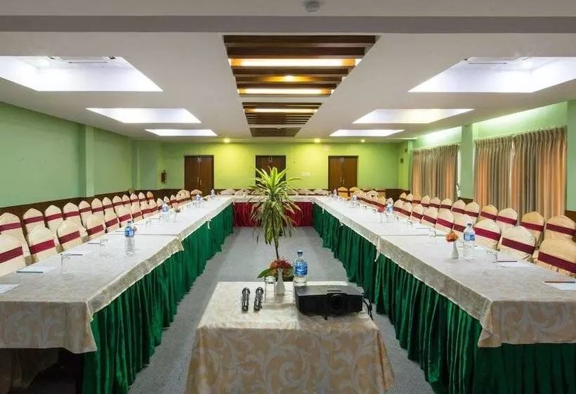 Hotel Landmark Forest Park