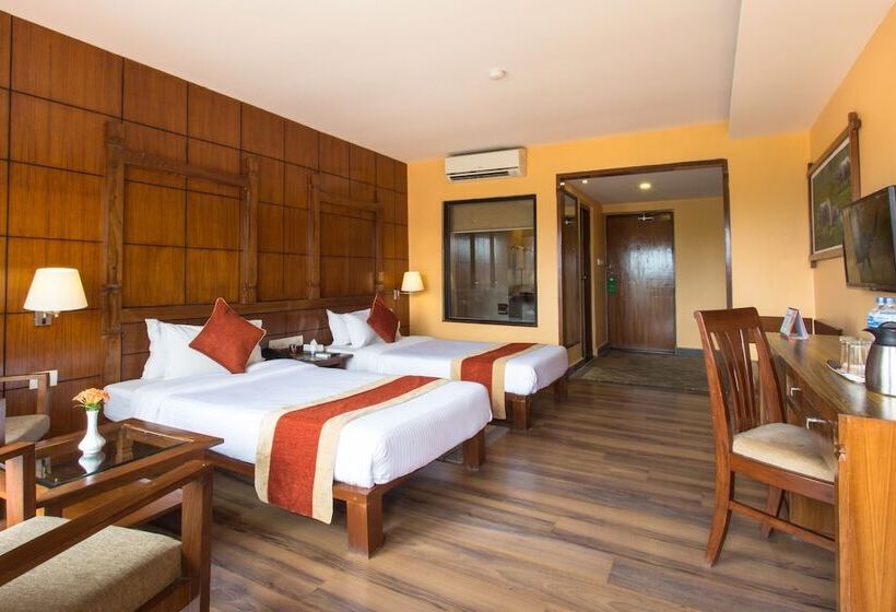 هتل Landmark Forest Park