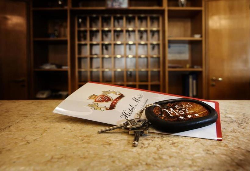 בית מלון כפרי Max