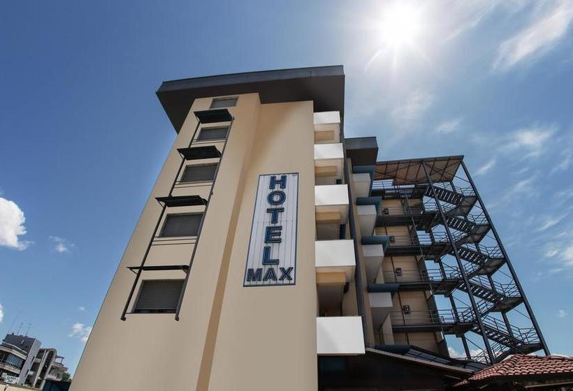 בית מלון כפרי Max