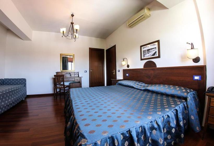 בית מלון כפרי Max