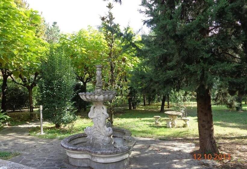 בית מלון כפרי Park