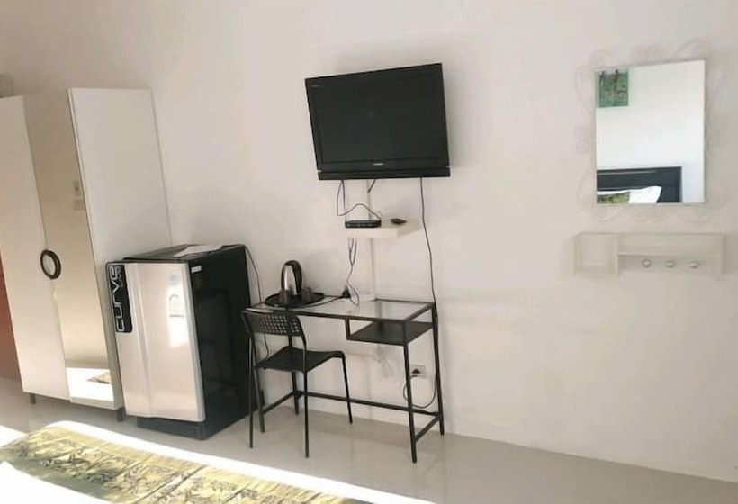 Otel Phet Cha Am Plaza & Resort