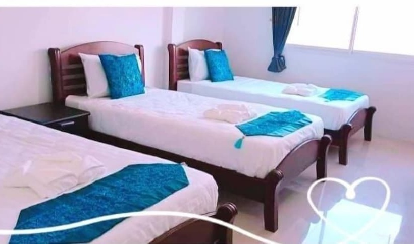 Otel Phet Cha Am Plaza & Resort