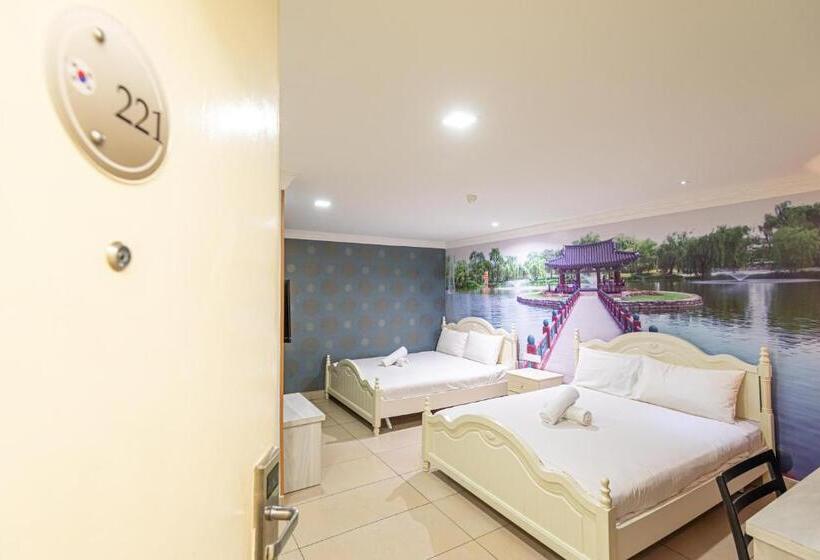 בית מלון כפרי Swing & Pillows At Usj Taipan