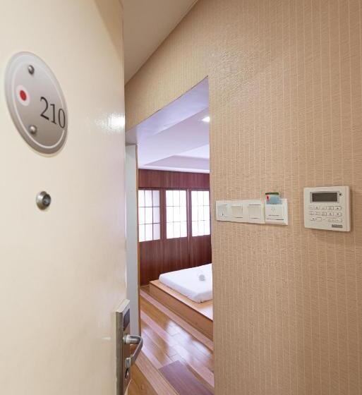 בית מלון כפרי Swing & Pillows At Usj Taipan