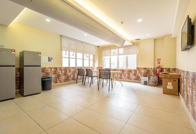 בית מלון כפרי Swing & Pillows At Usj Taipan