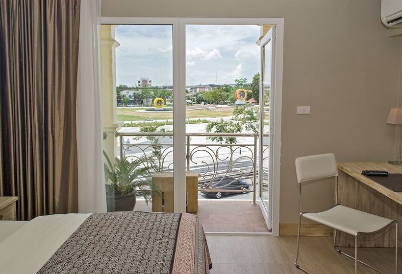 בית מלון כפרי Swiss Palazzo