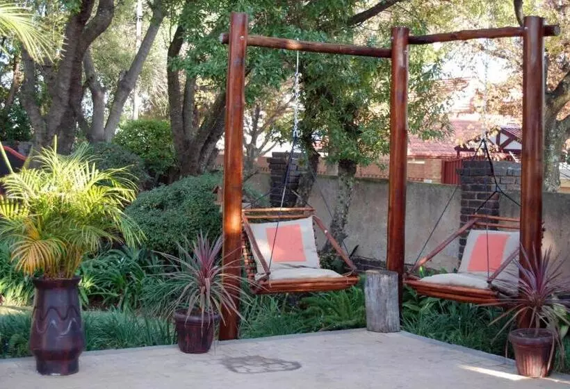 پانسیون Journey's Inn Africa Airport Lodge