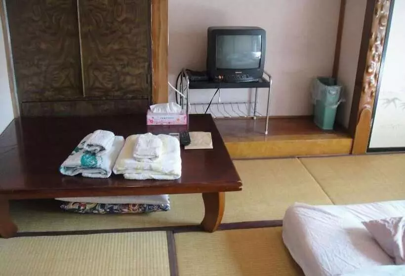 Pensió Narusawa Lodge