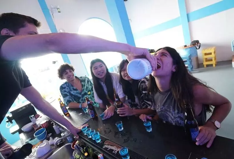 אתר נופש Bodega Hostel Koh Phangan