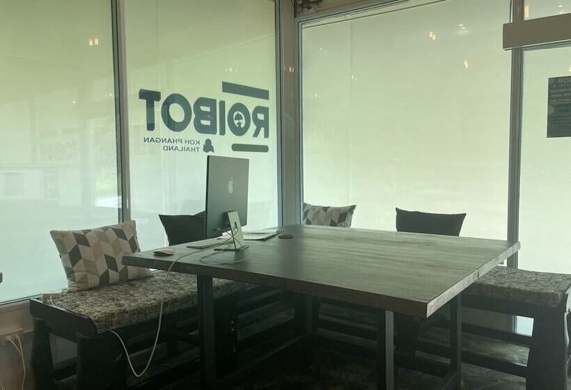 Shiralea Backpackers Resort