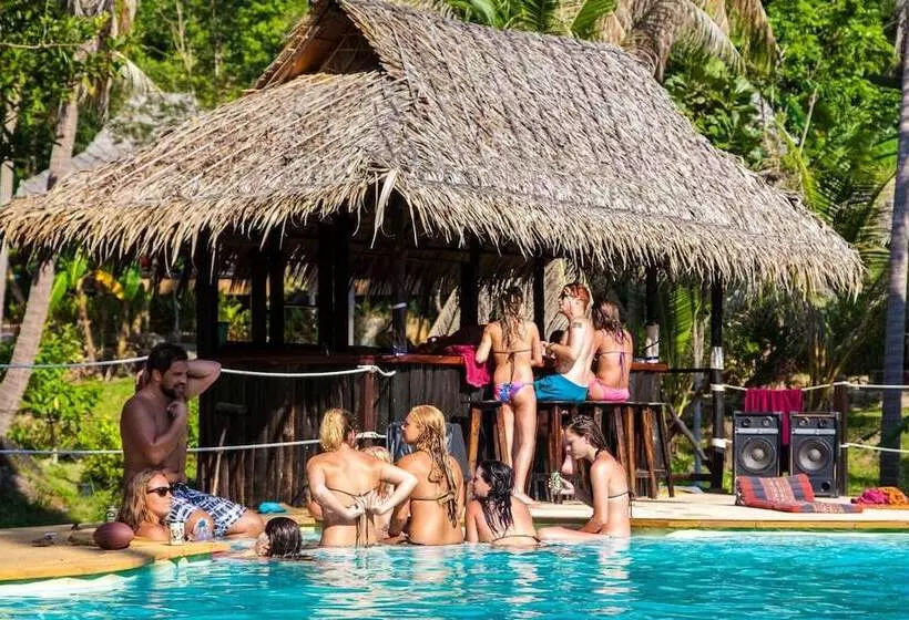 Shiralea Backpackers Resort