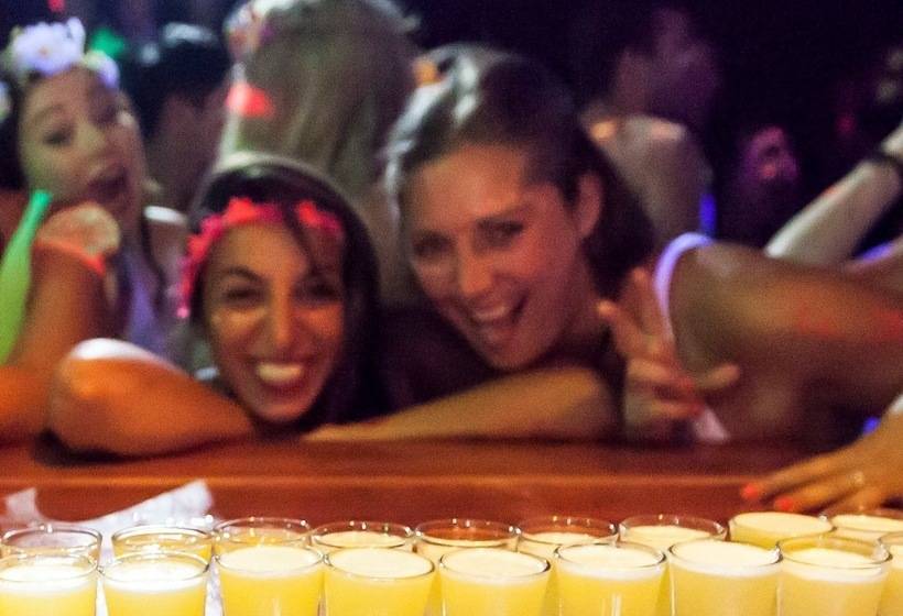 Shiralea Backpackers Resort