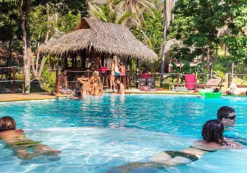 Shiralea Backpackers Resort