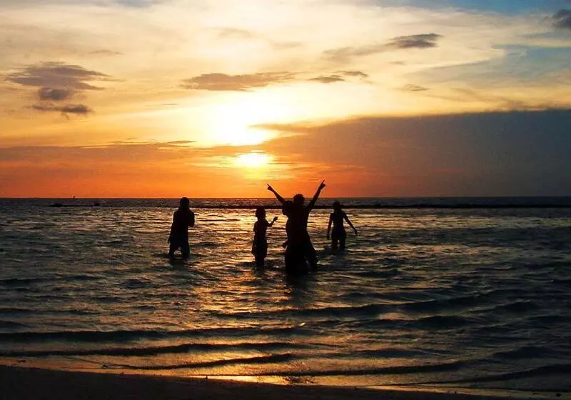 Shiralea Backpackers Resort