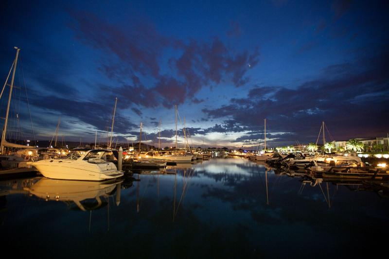 Bay Motel Safety Beach