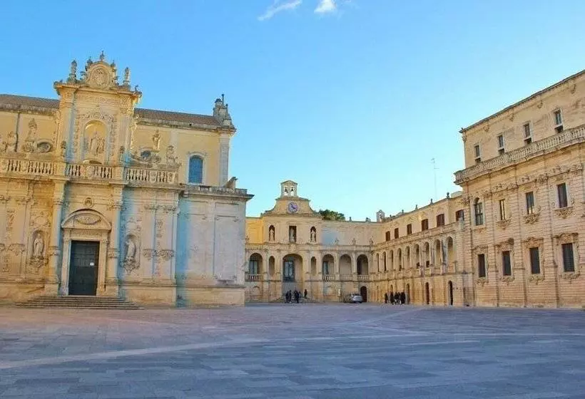 تختخواب و صبحانه Palazzo Bernardini Suites