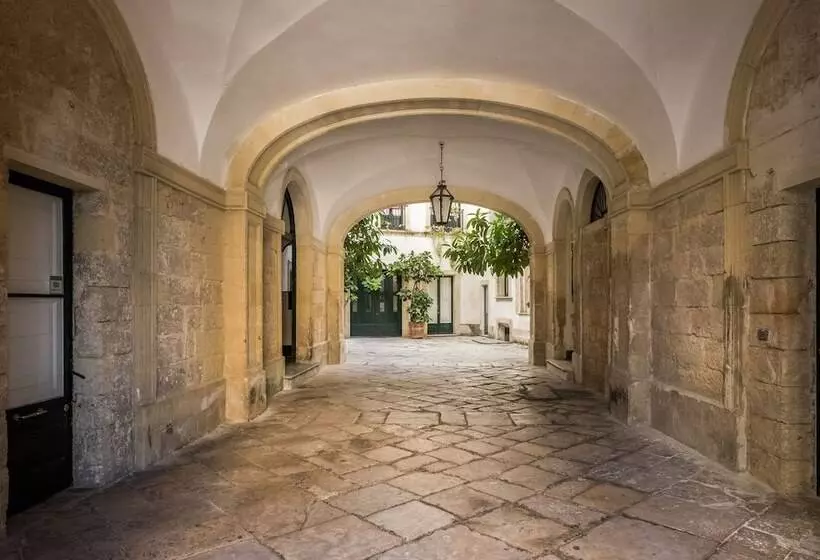 تختخواب و صبحانه Palazzo Bernardini Suites