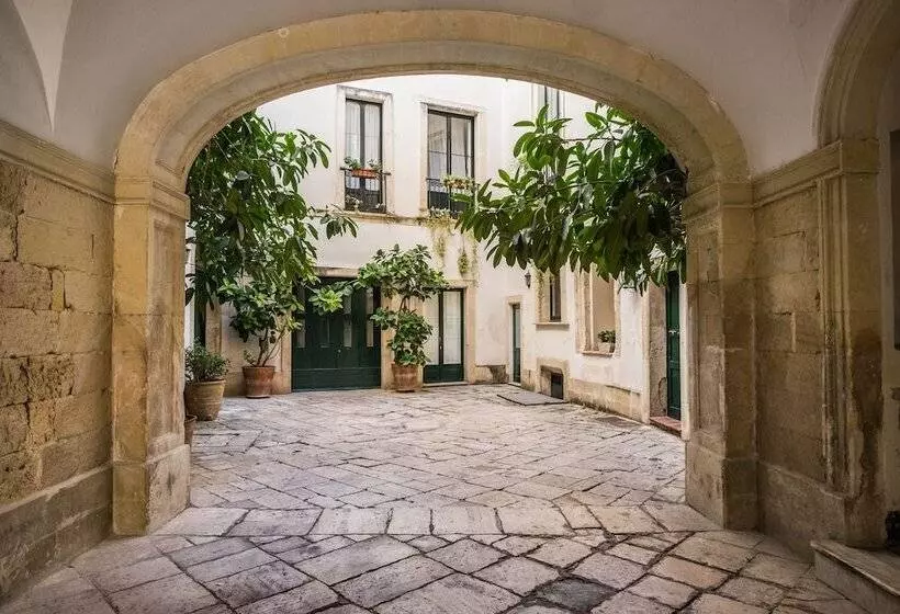 تختخواب و صبحانه Palazzo Bernardini Suites