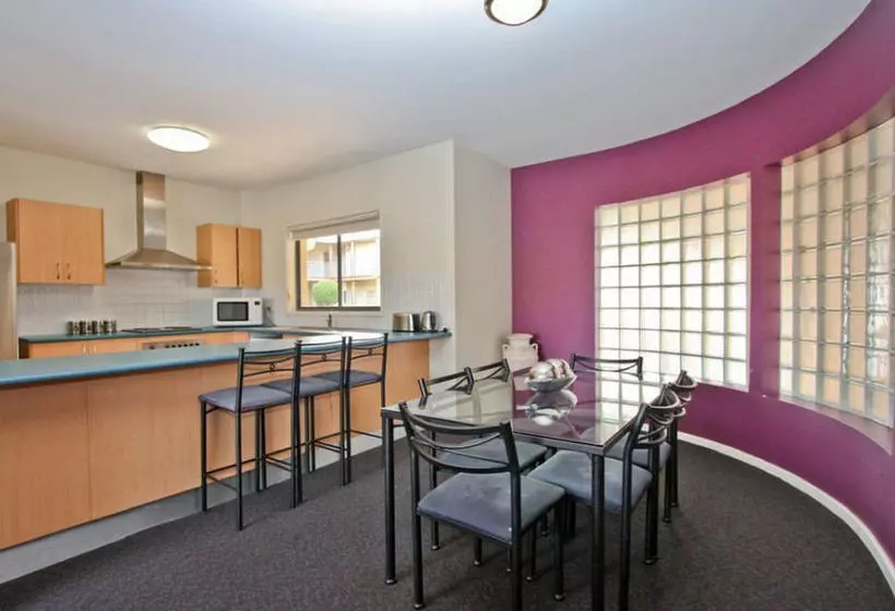 Cosmopolitan Apartments