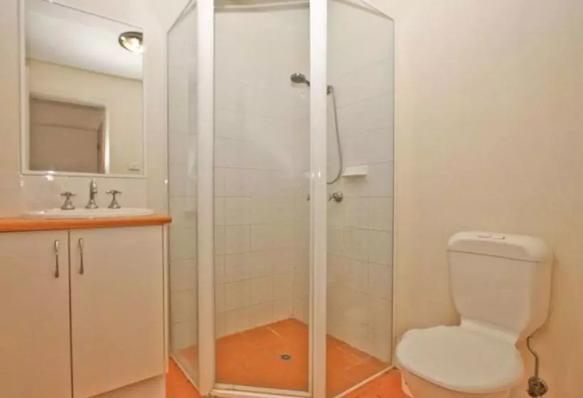 Cosmopolitan Apartments