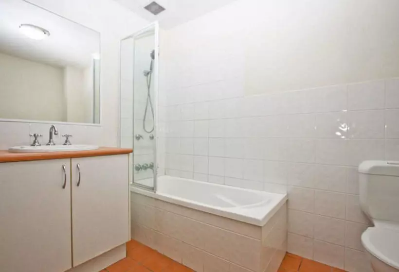 Cosmopolitan Apartments