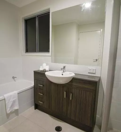 Direct Collective Breeze On Brightwater