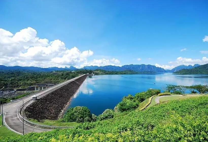 酒店 100 Islands Resort & Spa