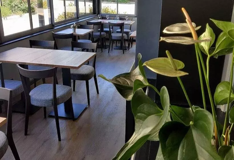 호텔 Logis Hôtel Restaurant De France