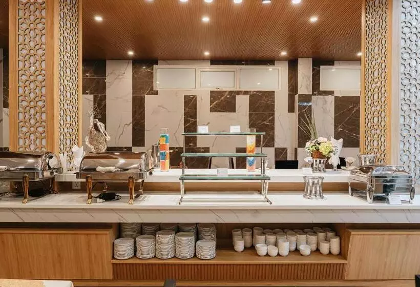 هتل Eden Plaza Danang