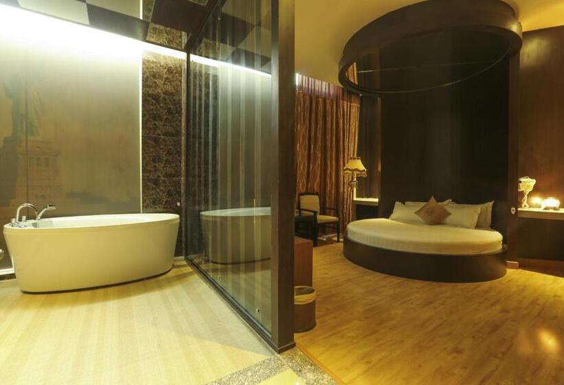 هتل Eden Plaza Danang