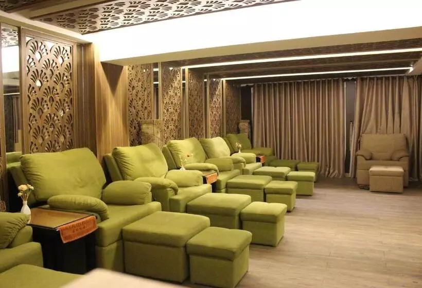 هتل Eden Plaza Danang