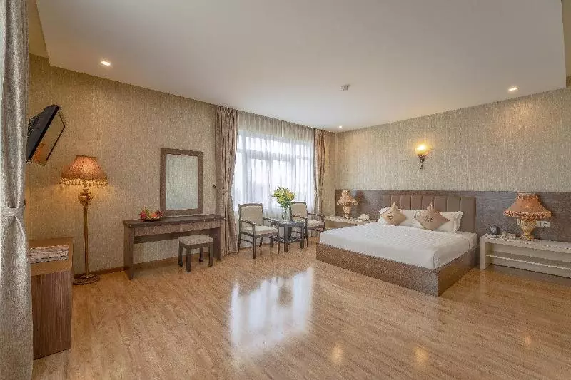 هتل Eden Plaza Danang