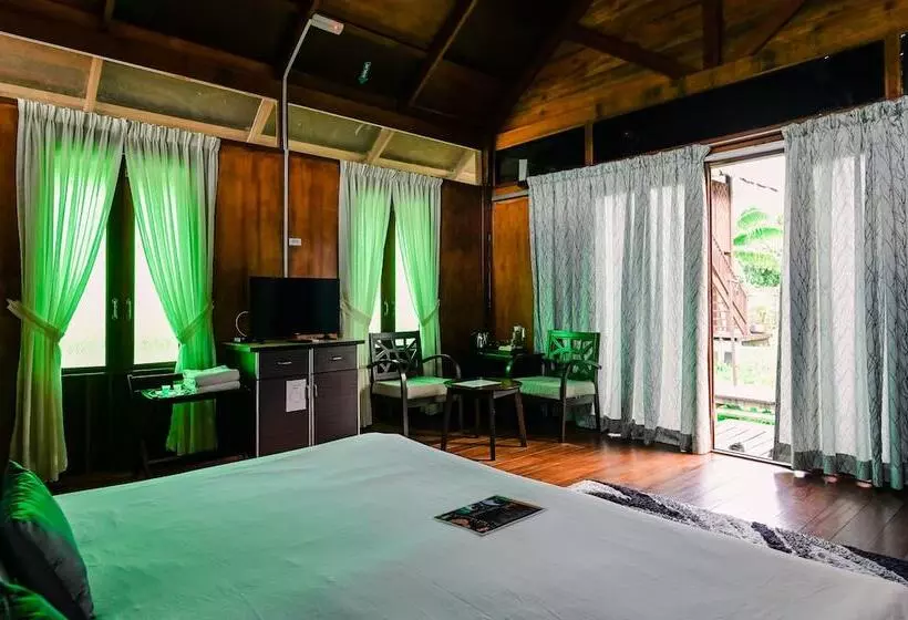 Hotelli The Gemalai Village