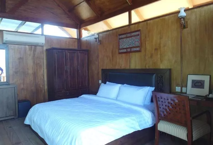 Hotelli The Gemalai Village